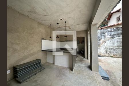 Casa à venda com 228m², 5 quartos e 4 vagas
