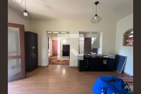 Casa de condomínio à venda com 300m², 4 quartos e 4 vagas