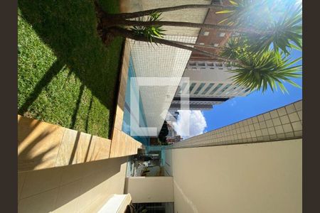 Apartamento à venda com 244m², 4 quartos e 4 vagas