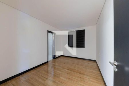 Casa à venda com 4 quartos, 350m² em Fazenda dos Pires, Nova Lima