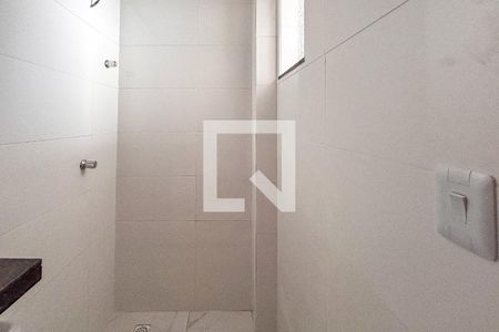 Banheiro de apartamento para alugar com 2 quartos, 50m² em Vila Dalila, São Paulo