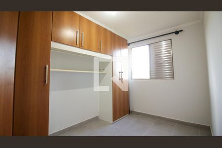 Quarto 1 de apartamento para alugar com 2 quartos, 49m² em Jardim Três Marias, São Paulo