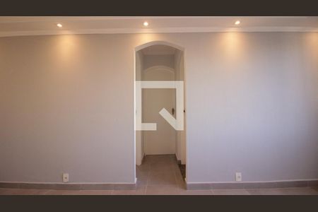 Corredor de apartamento para alugar com 2 quartos, 49m² em Jardim Três Marias, São Paulo