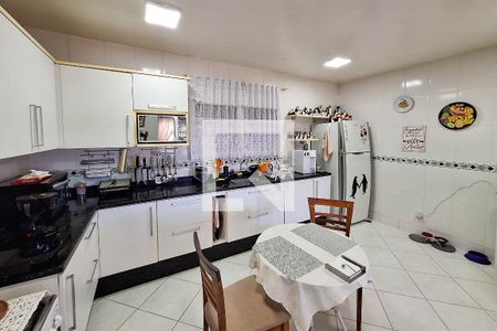 Cozinha de casa de condomínio à venda com 7 quartos, 483m² em Vila Progresso, Niterói