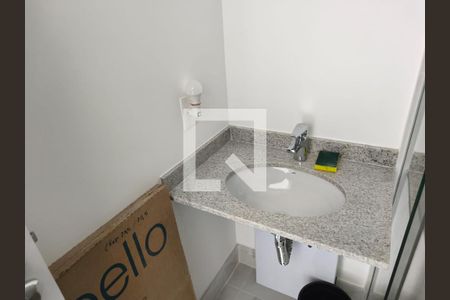 Banheiro de kitnet/studio para alugar com 1 quarto, 30m² em Chácara Klabin, São Paulo