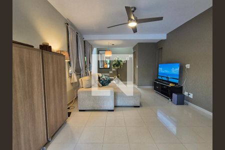 Sala de casa de condomínio à venda com 3 quartos, 180m² em Vargem Grande, Rio de Janeiro