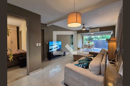 Sala de casa de condomínio à venda com 3 quartos, 180m² em Vargem Grande, Rio de Janeiro