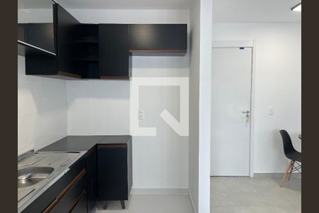 Cozinha de apartamento para alugar com 2 quartos, 55m² em Vila Anastácio, São Paulo
