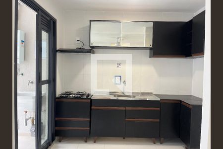 Cozinha de apartamento para alugar com 2 quartos, 55m² em Vila Anastácio, São Paulo