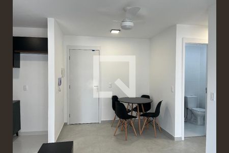Sala de apartamento para alugar com 2 quartos, 55m² em Vila Anastácio, São Paulo