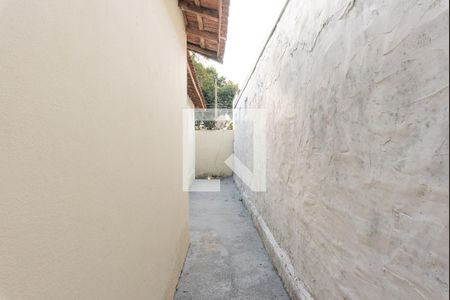 Quintal de casa à venda com 3 quartos, 95m² em Jardim dos Oliveiras, Campinas