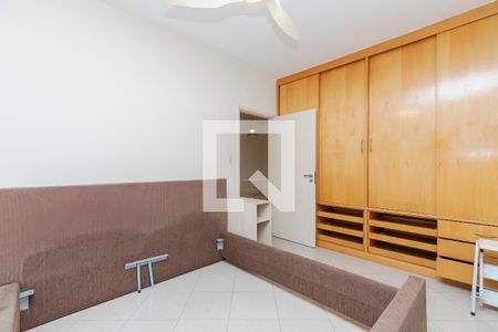Suíte de casa à venda com 4 quartos, 170m² em Parque Colonial, São Paulo