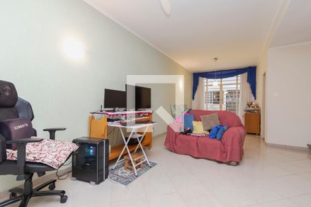 Sala de casa à venda com 4 quartos, 170m² em Parque Colonial, São Paulo