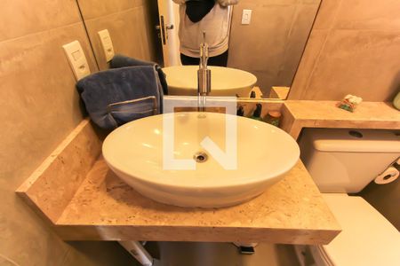 Banheiro de apartamento à venda com 2 quartos, 87m² em Vila Prudente, São Paulo