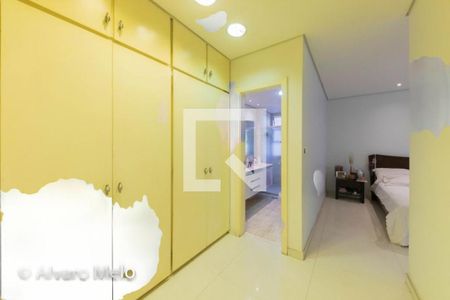 Apartamento à venda com 4 quartos, 220m² em Lourdes, Belo Horizonte