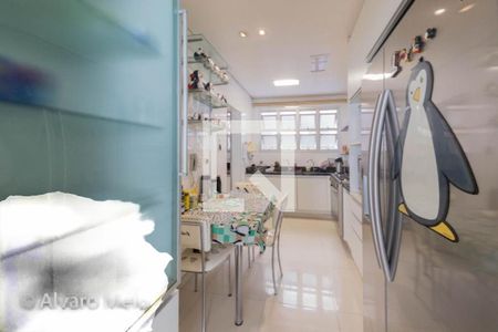 Apartamento à venda com 4 quartos, 220m² em Lourdes, Belo Horizonte