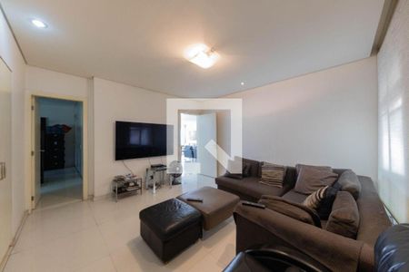 Apartamento à venda com 4 quartos, 220m² em Lourdes, Belo Horizonte