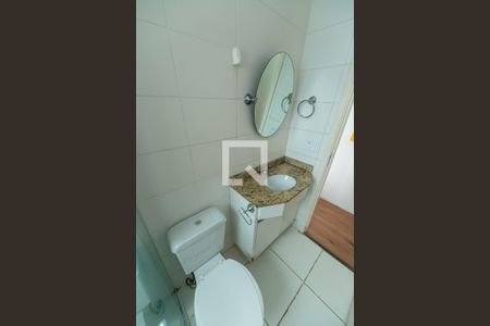 Banheiro de apartamento para alugar com 2 quartos, 65m² em Parque Viana, Barueri