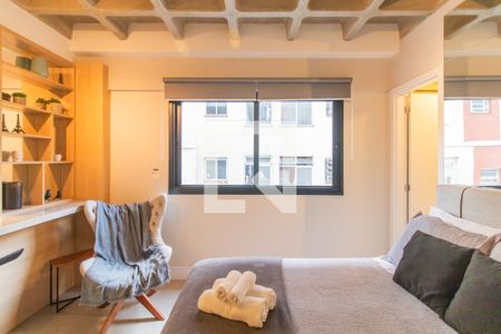 Sala/Quarto de apartamento à venda com 1 quarto, 25m² em Farroupilha, Porto Alegre