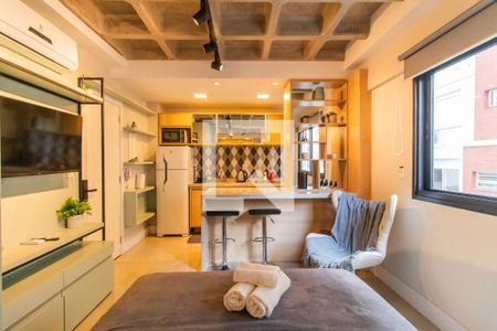 Sala/Quarto de apartamento à venda com 1 quarto, 25m² em Farroupilha, Porto Alegre