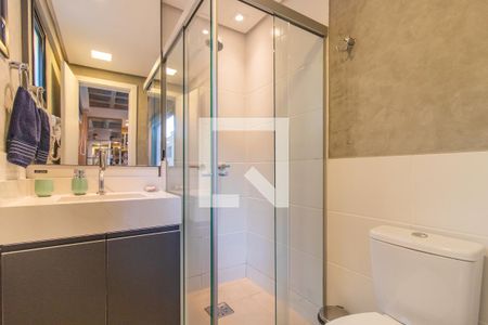 Banheiro de apartamento à venda com 1 quarto, 25m² em Farroupilha, Porto Alegre