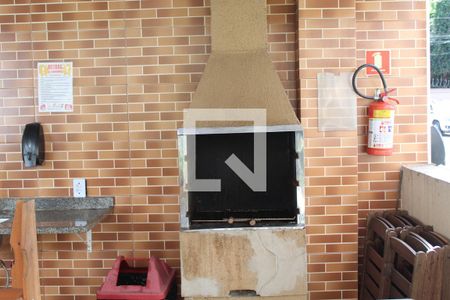 Área comum - Churrasqueira de apartamento para alugar com 2 quartos, 47m² em Jardim Isis, Cotia