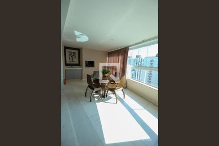 Apartamento à venda com 4 quartos, 210m² em Belvedere, Belo Horizonte
