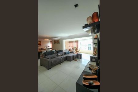 Apartamento à venda com 4 quartos, 210m² em Belvedere, Belo Horizonte