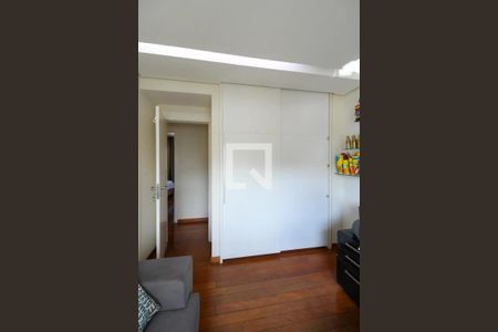 Apartamento à venda com 4 quartos, 210m² em Belvedere, Belo Horizonte