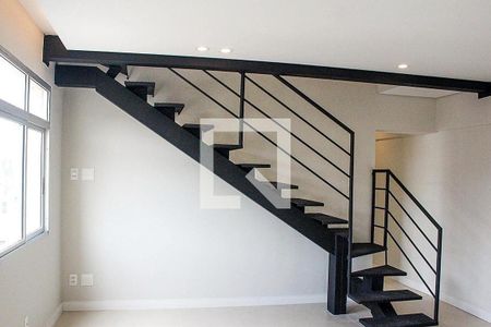 Apartamento à venda com 3 quartos, 118m² em Santa Efigênia, Belo Horizonte