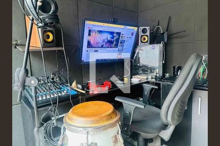 Casa à venda com 3 quartos, 226m² em Vila Guilhermina, São Paulo