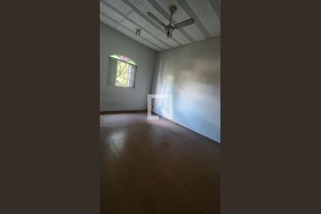 Quarto 2 de casa para alugar com 2 quartos, 400m² em Canadá, Contagem