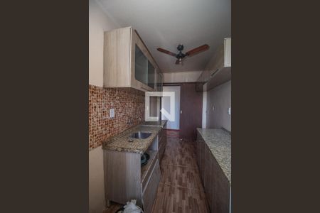 Cozinha de apartamento à venda com 2 quartos, 59m² em Medianeira, Porto Alegre