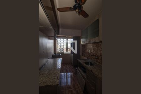 Cozinha de apartamento à venda com 2 quartos, 59m² em Medianeira, Porto Alegre