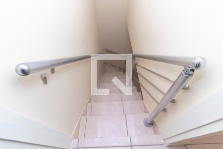 Escada de casa à venda com 1 quarto, 380m² em Vila Jacuí, São Paulo