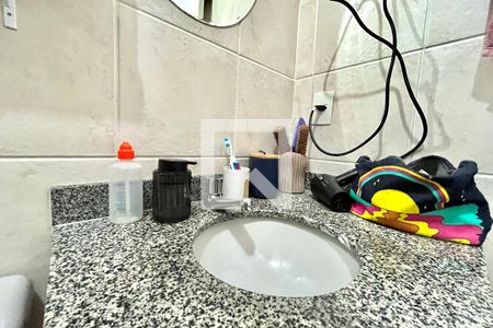 Banheiro de apartamento à venda com 1 quarto, 29m² em Vila Guarani (zona Sul), São Paulo