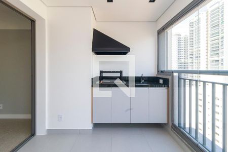 Varanda da Sala/Cozinha de apartamento para alugar com 1 quarto, 52m² em Santo Amaro, São Paulo