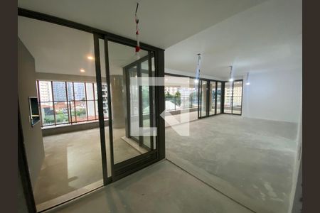 Apartamento à venda com 4 quartos, 210m² em Campo Belo, São Paulo