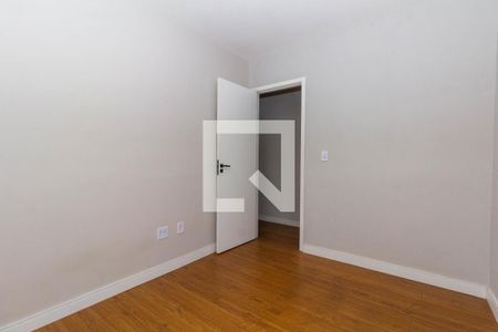 Quarto 1 de apartamento para alugar com 2 quartos, 46m² em Penha de França, São Paulo