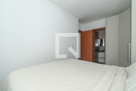 Quarto Suíte de apartamento para alugar com 2 quartos, 49m² em Morro Santana, Porto Alegre