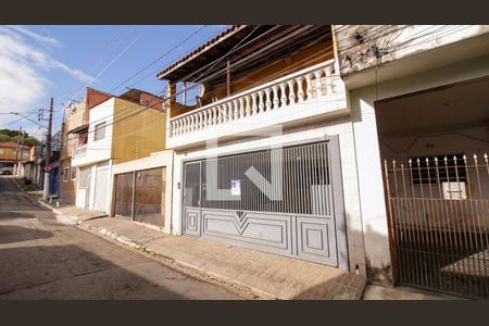 Fachada de casa à venda com 3 quartos, 364m² em Jardim Ana Rosa, São Paulo