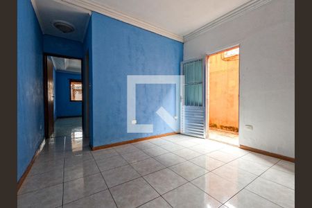 Sala de casa para alugar com 2 quartos, 80m² em Conjunto Residencial Alpes do Jaragua, São Paulo