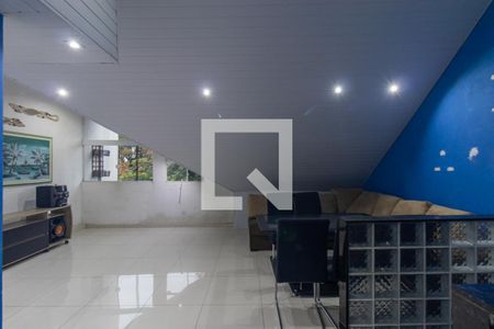 Ático  de casa para alugar com 3 quartos, 140m² em Guabirotuba, Curitiba