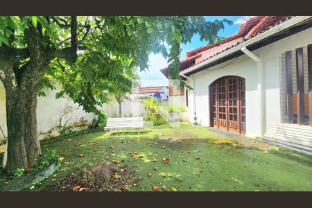 Quintal de casa para alugar com 7 quartos, 800m² em Itaigara, Salvador