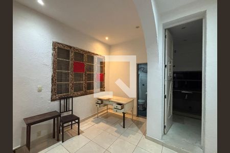 Sala 3 de casa para alugar com 5 quartos, 300m² em Gávea, Rio de Janeiro