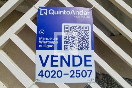 Fachada de casa à venda com 3 quartos, 104m² em Vila Fatima, São Paulo