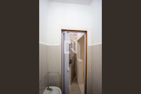 Banheiro de casa para alugar com 1 quarto, 48m² em Piraporinha, Diadema