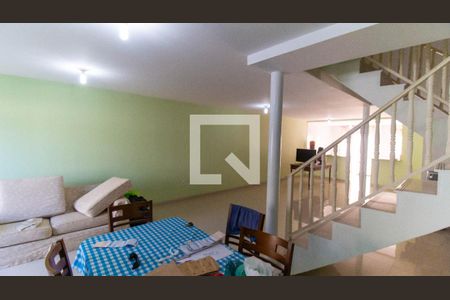 Sala de apartamento à venda com 3 quartos, 120m² em Piratininga, Niterói