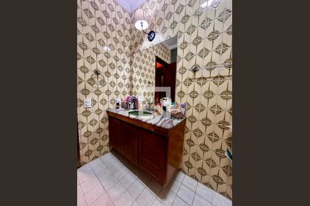 Banheiro Social de apartamento à venda com 3 quartos, 140m² em Vila Itapura, Campinas