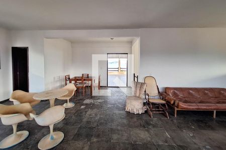 Sala 2 de casa à venda com 4 quartos, 650m² em Piratininga, Niterói